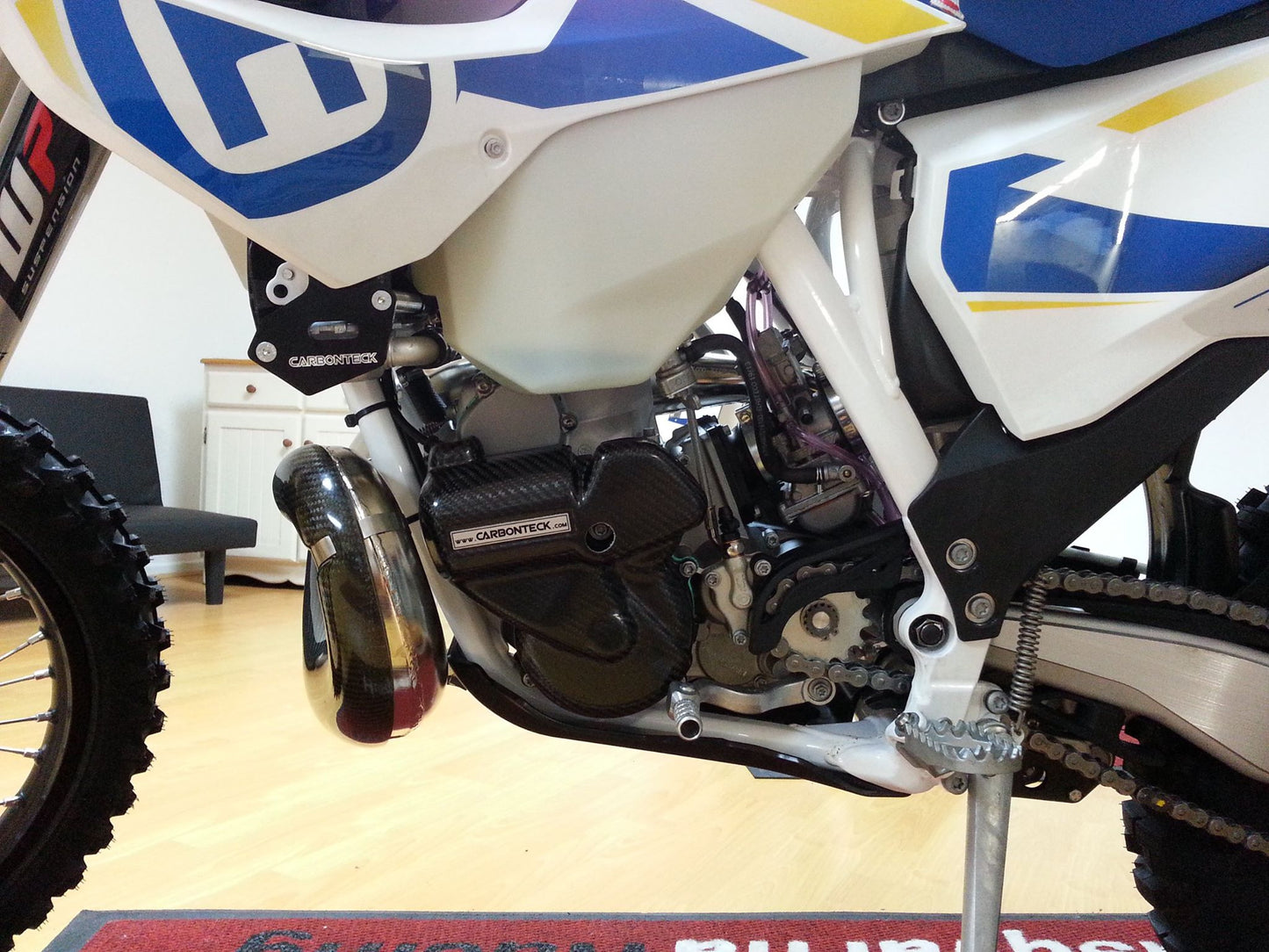 Carbon Exhaust Guard